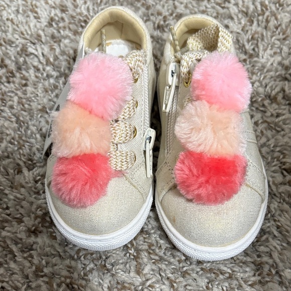 Cat & Jack Cream Sneakers with Pink Pom Poms - Picture 1 of 3